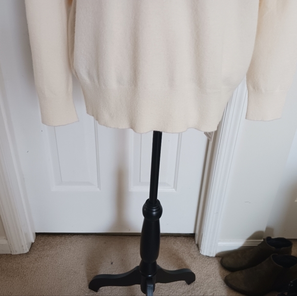 Jenni Kayne Wool Cashmere Blend Oversized Crewneck Sweater - Picture 12 of 14